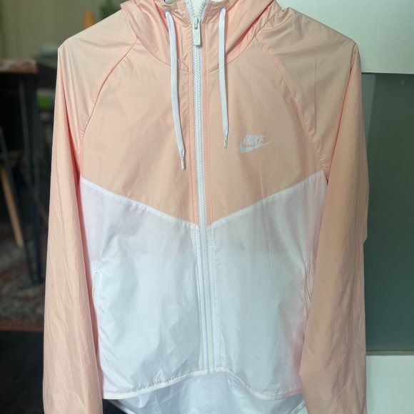 Nike Windbreaker - Picture 1 of 1